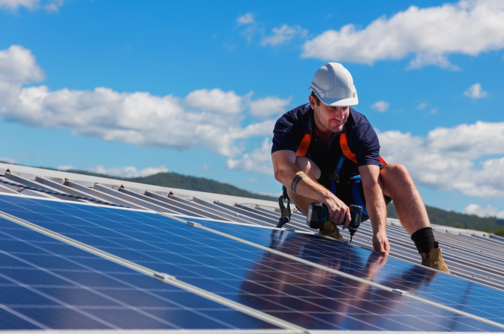 Evaluating the quality of solar panels