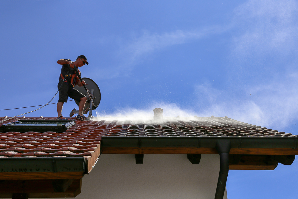 Roofing Services: Roof Maintenance, Pressure Washing